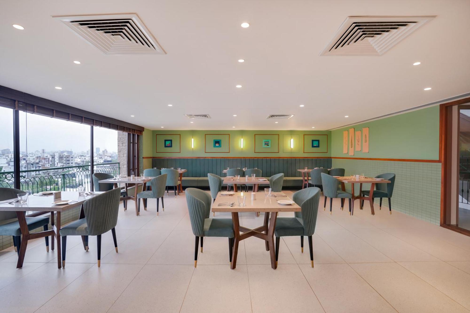 Lemon Tree Hotel, راجكوت المظهر الخارجي الصورة